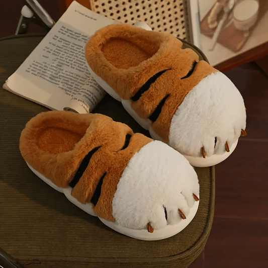 Tiger Claw Closed Toe Plush Slip On Slippers Shoes